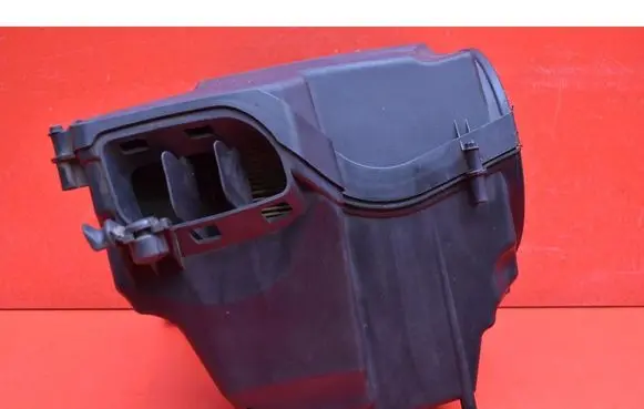 Air filter box