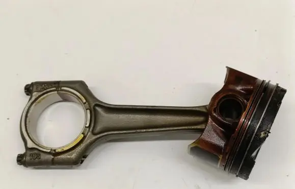 BMW 3 G20 G21 Piston with connecting rod