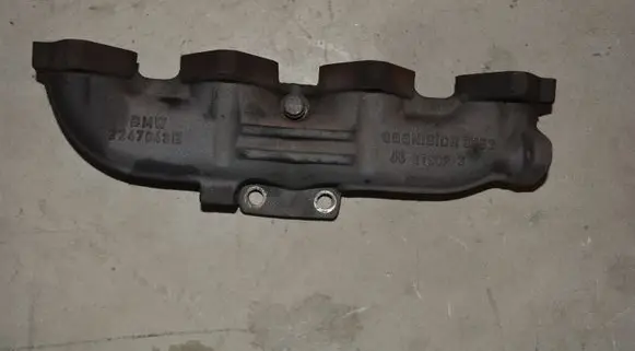 BMW 3 E46 Exhaust manifold 2247043