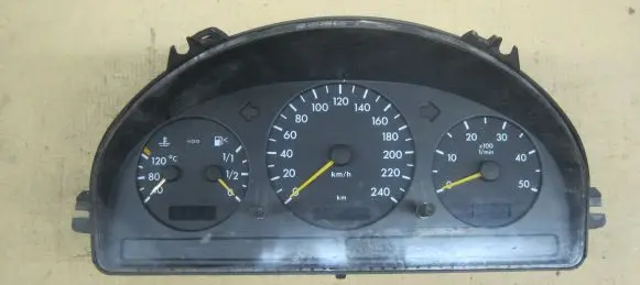 Mercedes-Benz ML W163 Speedometer (instrument cluster) A1635401947
