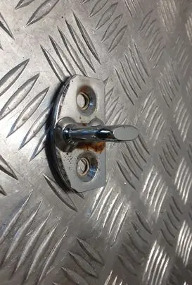 Renault Latitude (L70) Rear door lock loop/hook striker 