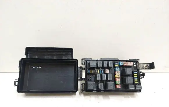 Chrysler 300 - 300C Fuse box set 7140179830 16238AC