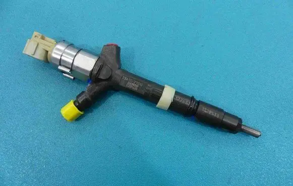 Toyota Avensis T220 Fuel injector 2367027010 IMPRK1228533
