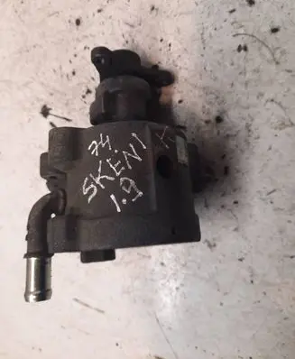 Renault Scenic I Power steering pump 7700415198 7700417308 26058572