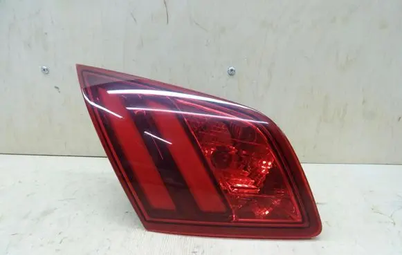 Peugeot 308 Tailgate rear/tail lights