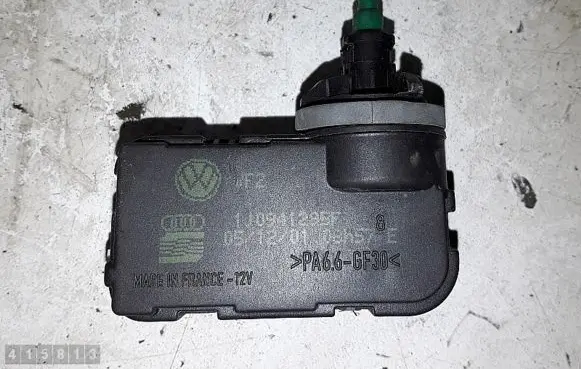 Audi A4 S4 B6 8E 8H Headlight level adjustment motor 1J0941295F