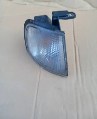 Nissan Primera Front indicator light 6R01811