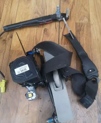 Opel Antara Front seatbelt 95473470