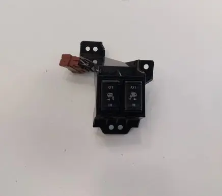Nissan Leaf II (ZE1) Seat heating switch 682UU5SK0A