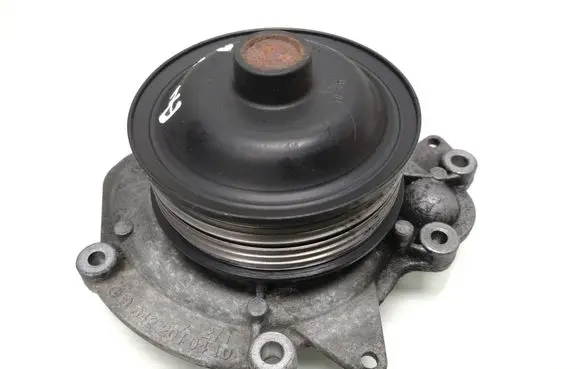 Mercedes-Benz ML W164 Water pump R6422010410 A6422020410