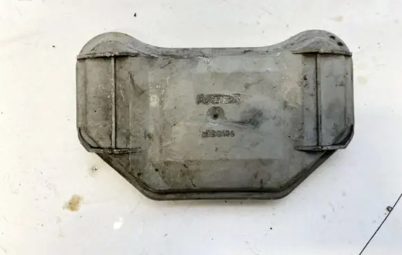 Ford Fiesta Headlight/headlamp dust cover 2090105