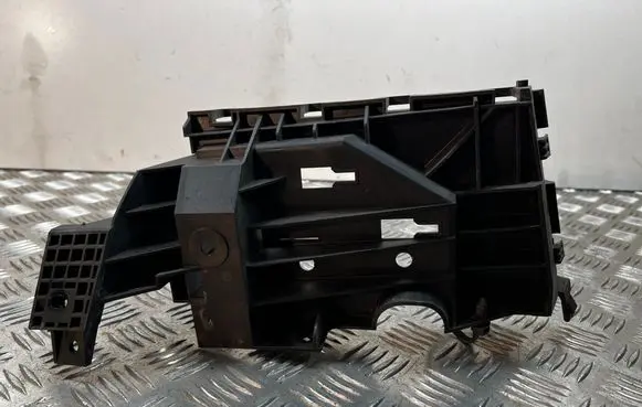 Other engine bay part