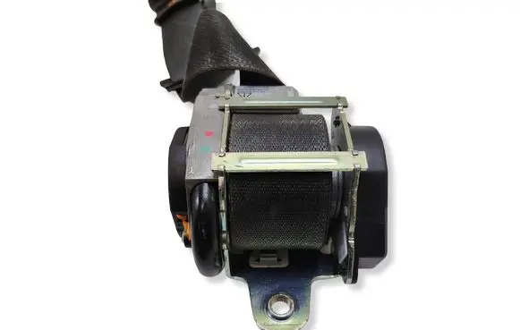 Lexus CT 200H Front seatbelt J082501