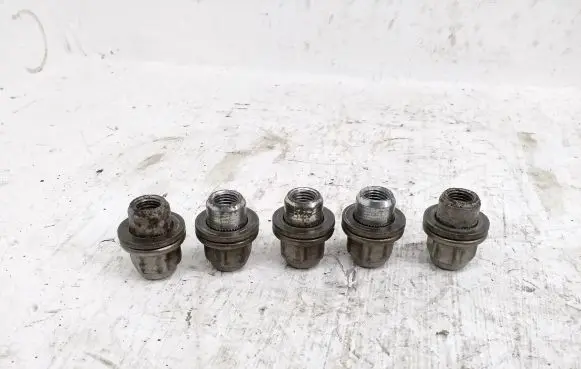 Lexus RX III Nuts/bolts 