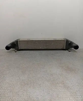 Mercedes-Benz C W204 Intercooler radiator A2045000000 10T337051 3138393