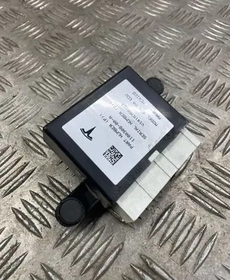 Tesla Model S Parking PDC control unit/module 110030800A V14157501C3