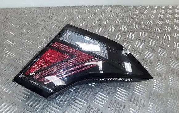 Hyundai Ioniq Tailgate rear/tail lights 92404G2200