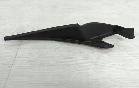 Renault Arkana Wiper trim 668637435R