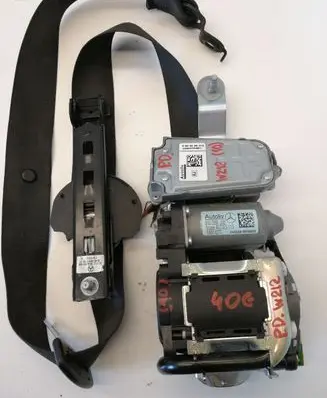Mercedes-Benz E W212 Front seatbelt 610035800D