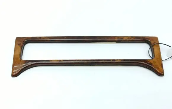 Dashboard glove box trim