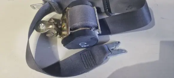 Renault Laguna II Front seatbelt B506887