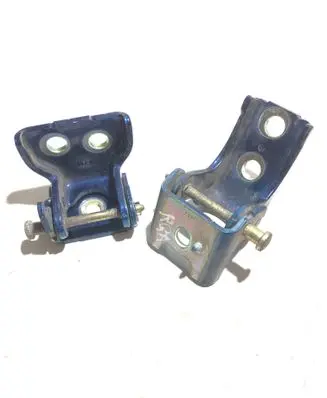 Rear door hinge set