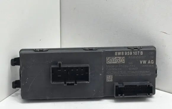 Audi Q7 4M Tailgate/trunk control unit/module 8W8959107B 8W8959107