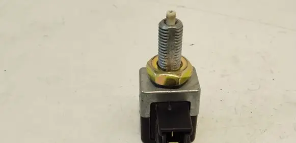 Hyundai Matrix Brake pedal sensor switch 9381038000