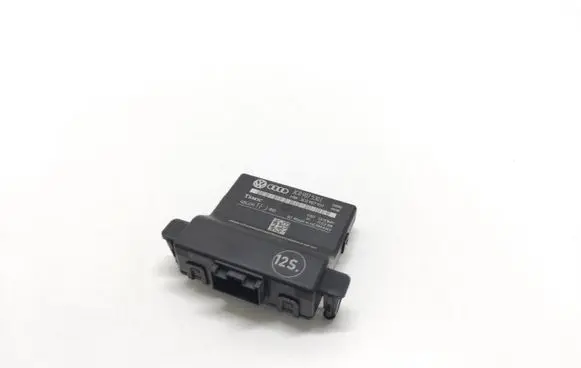 Volkswagen PASSAT B6 Gateway control module 3C0907530E 3C0907951