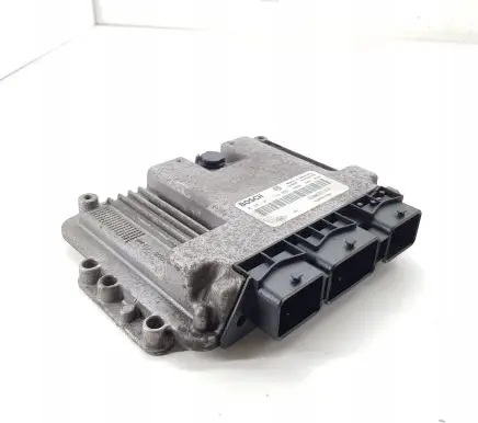 Renault Megane II Engine control unit/module 0281011776 8200391966