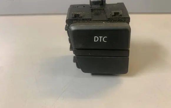 BMW 5 E60 E61 Seat heating switch 9137882