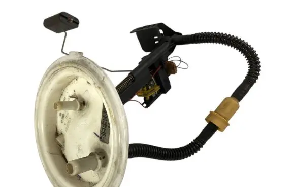 BMW 5 E60 E61 Fuel level sensor 6765849