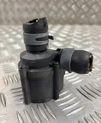 Audi Q7 4M Electric auxiliary coolant/water pump 06H121601P