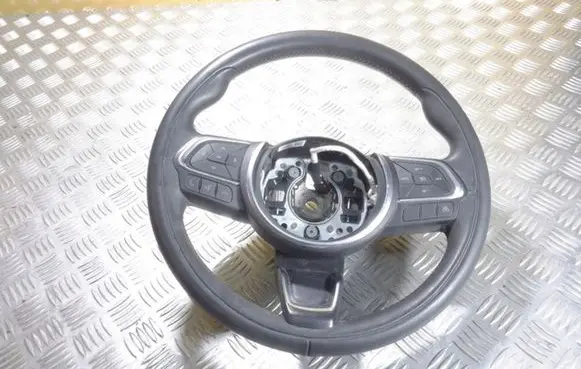 Fiat 500L Steering wheel 07358568980
