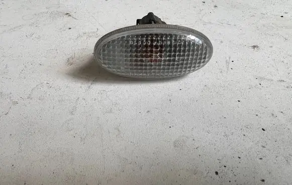 Mazda 6 Front fender indicator light