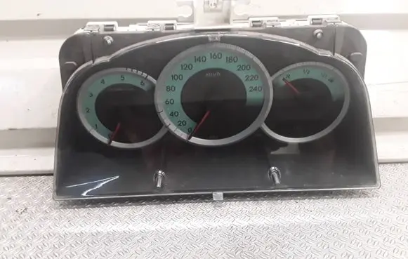Toyota Corolla Verso AR10 Speedometer (instrument cluster) 838000F092A MB2574403890