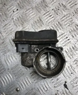 Volkswagen PASSAT B6 Throttle valve 03G128063B