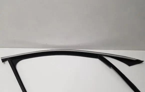 Mercedes-Benz C W205 Front door window/glass frame A2057250225
