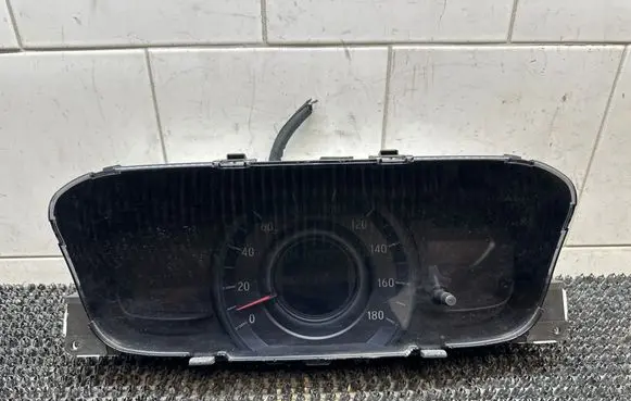 Honda Odyssey Speedometer (instrument cluster) 78100J914 HR0428116 0201060151569