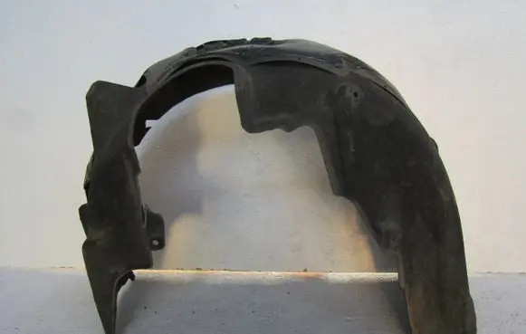 BMW M5 G90 Rear arch fender liner splash guards 950121305