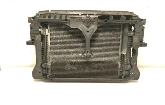 Volkswagen Tiguan Radiator set 5N0121253L