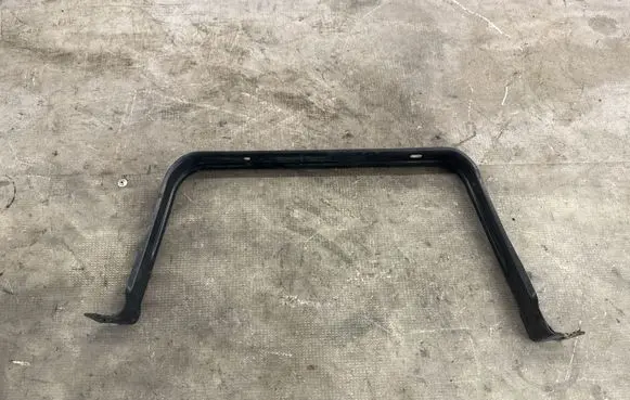 Volkswagen T-Cross Fuel tank mounting bracket 2Q0201655A