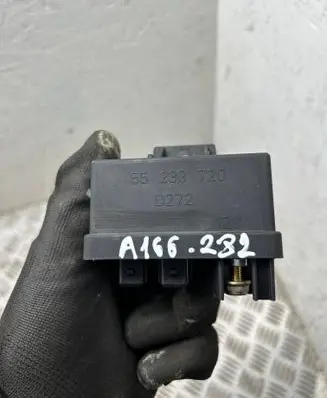 Alfa Romeo 166 Glow plug pre-heat relay 55233720
