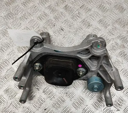 Nissan Qashqai J12 Engine mount bracket 112546UB0B