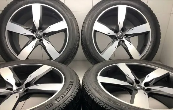 Volvo XC90 R20 alloy rim 
