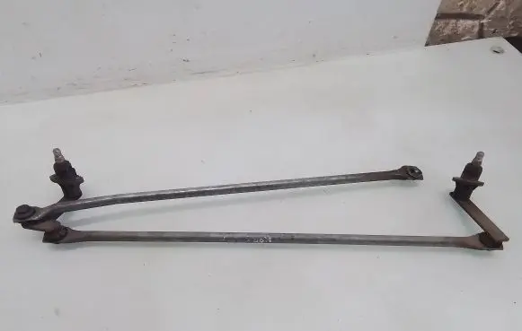 Opel Corsa A Front wiper linkage 