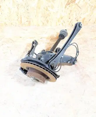 Rear wheel hub spindle/knuckle