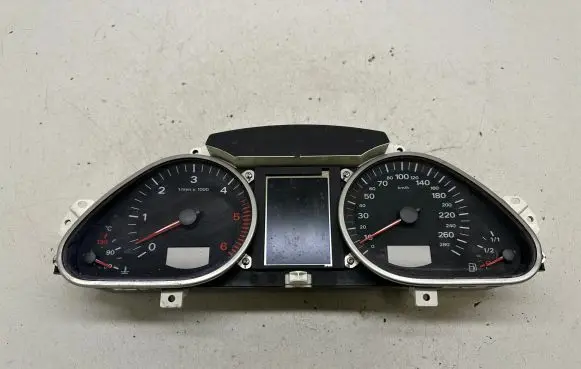Audi A6 S6 C6 4F Speedometer (instrument cluster) 4F0920932 4F0910930C