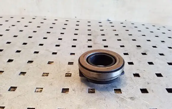 Skoda Octavia Mk2 (1Z) clutch release bearing F578452