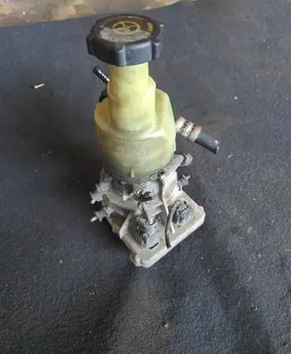 Ford Mondeo MK IV Power steering pump C6S4B